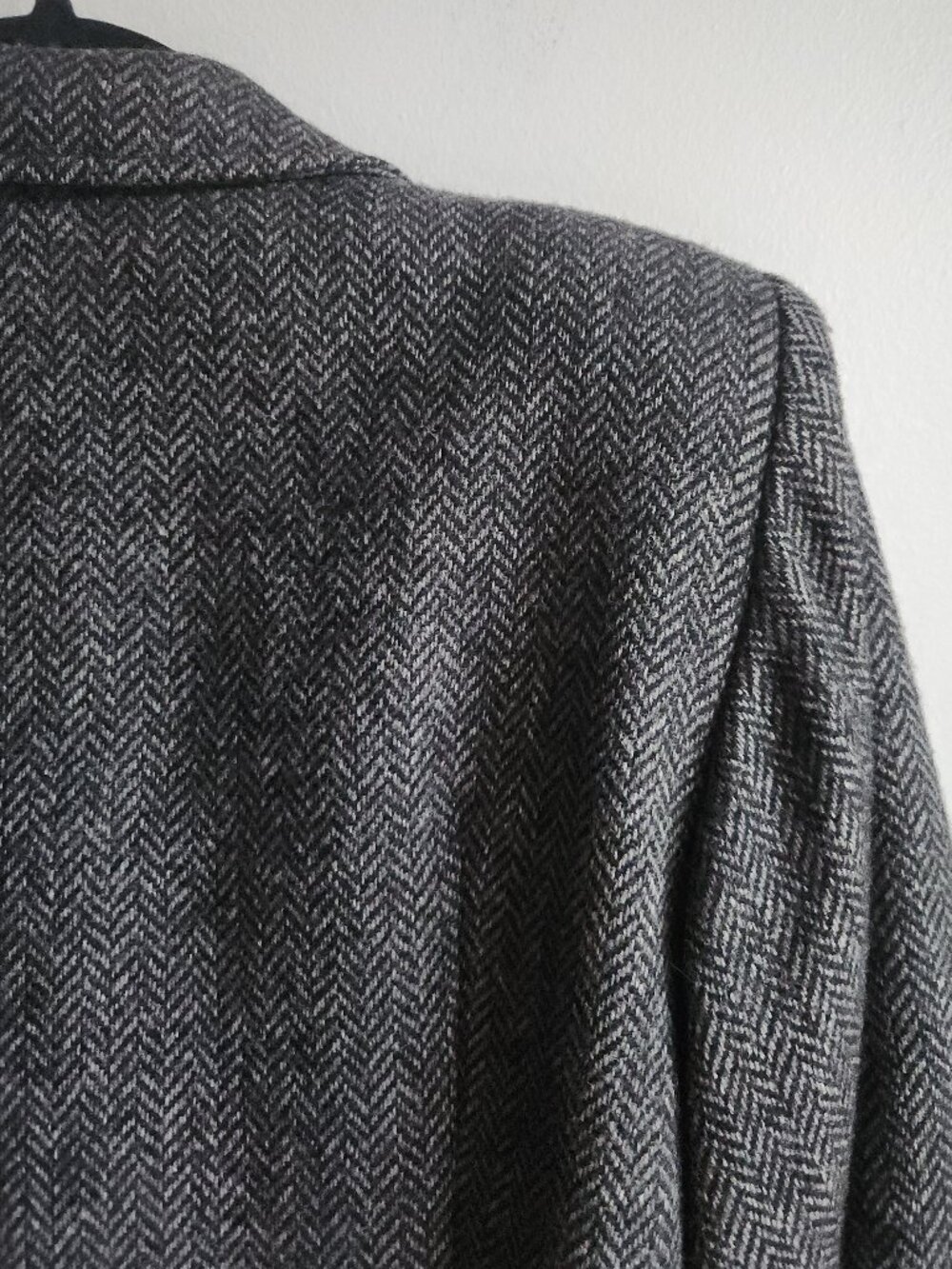 Emmanuelle Khanh Paris Vintage Dark Gray Herringbone Blazer - Sz 10 (approx.) - Picture 14 of 15